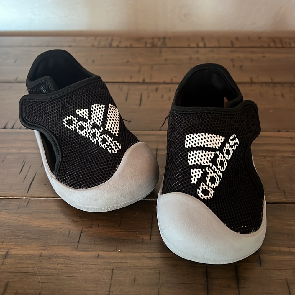 Adidas Altaventure 2.0 Slip-On Shoe Toddler Sz 6